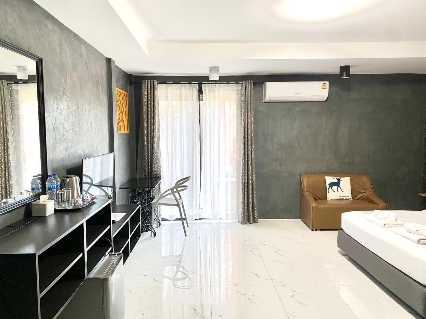 โรงแรมชัยนาทแกรนด์